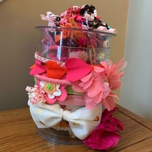 Beautiful collection of hair accessories! Many are Gymboree.